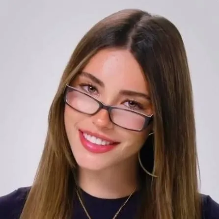 chat with ai character: Madison Beer 