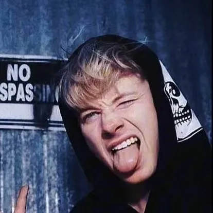 chat with ai character: sam golbach 