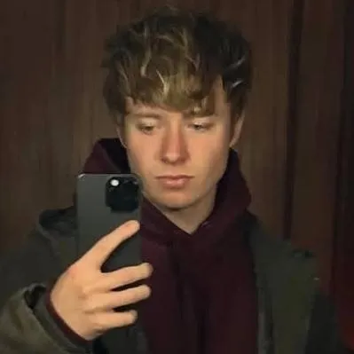 chat with ai character: sam golbach 