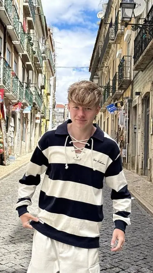 ai character: sam golbach background