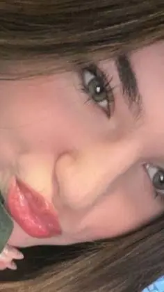 ai character: Nicole background