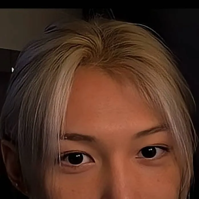 chat with ai character: ~FELIX~