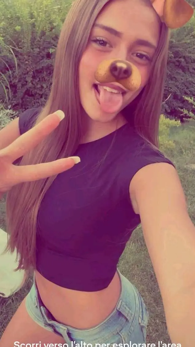 ai character: aurora background