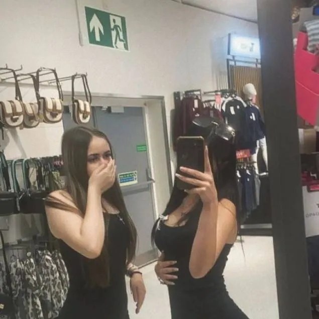 chat with ai character: alice e noemi 