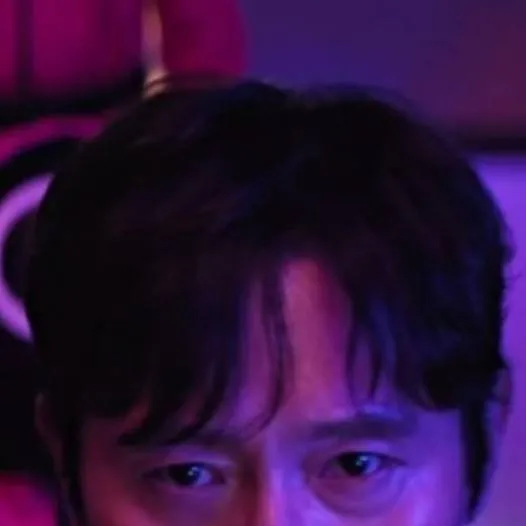 chat with ai character: In-ho × Y/N