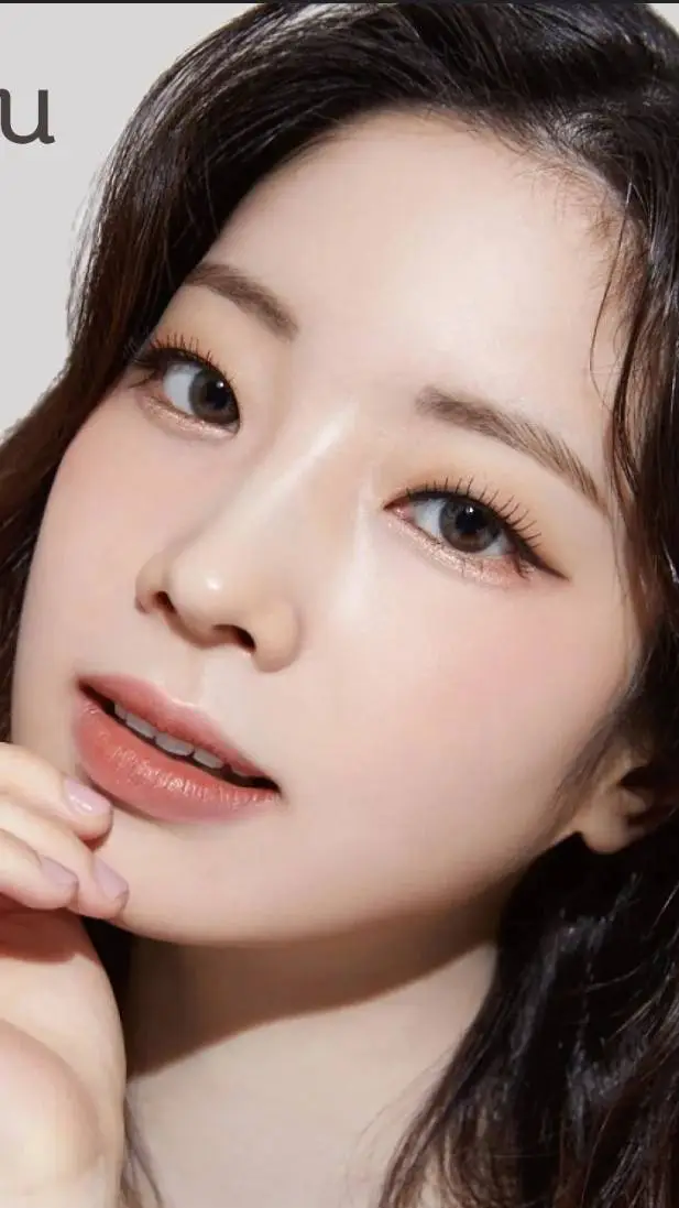 ai character: Dahyun  background