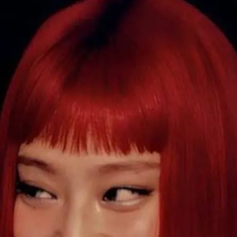 chat with ai character: /\JENNIE/\
