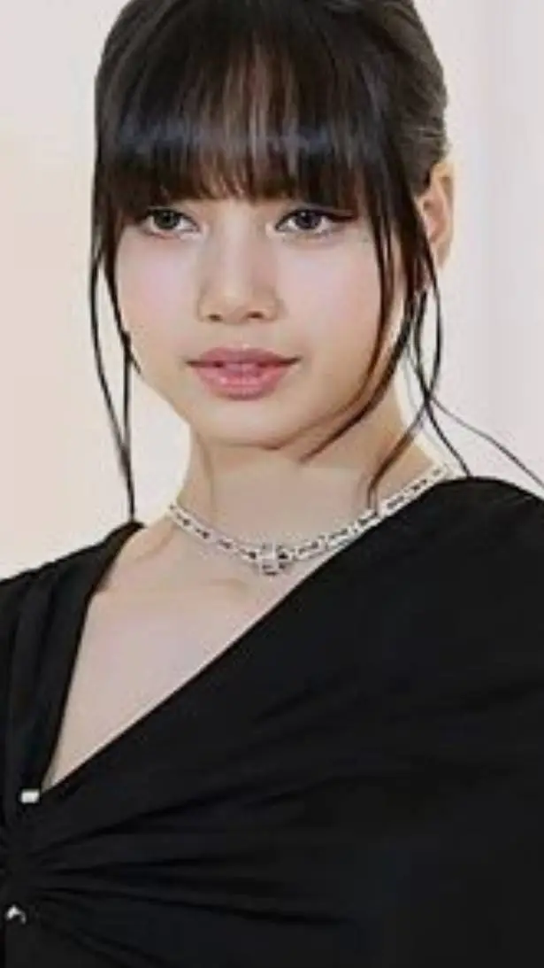 ai character: Lalisa manobal background