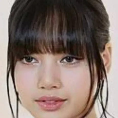chat with ai character: Lalisa manobal