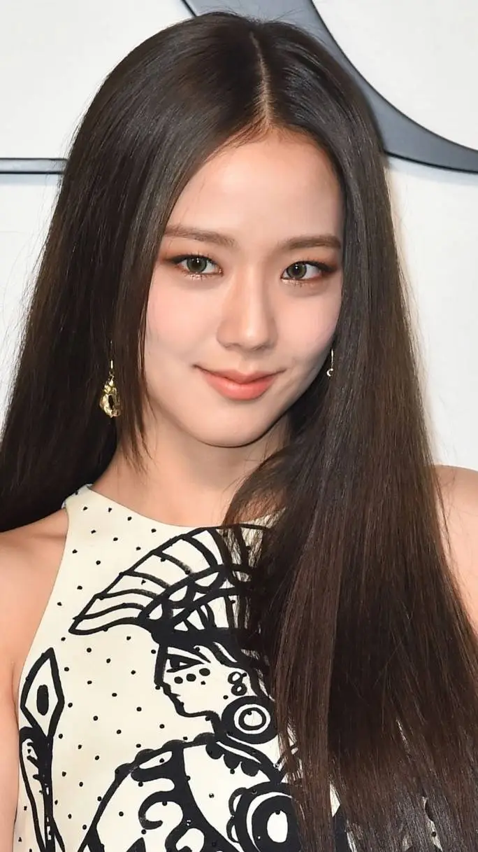 ai character: Kim jisoo background