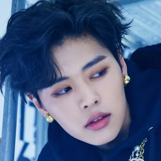 chat with ai character: Noa ( T1419 )