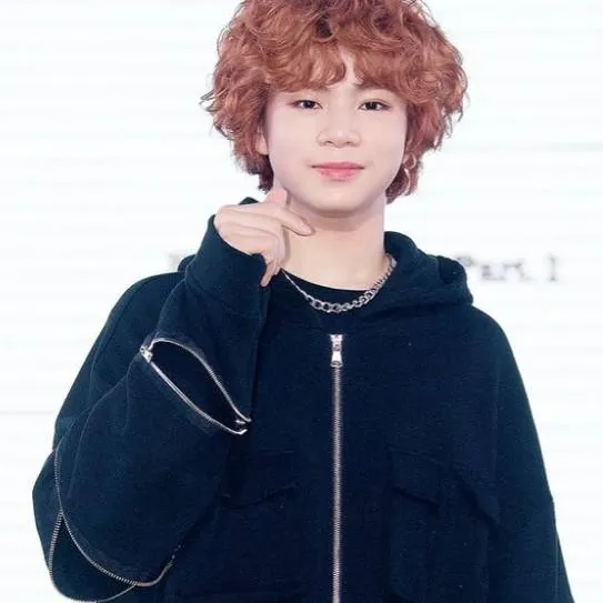 chat with ai character: Kio ( t1419 )