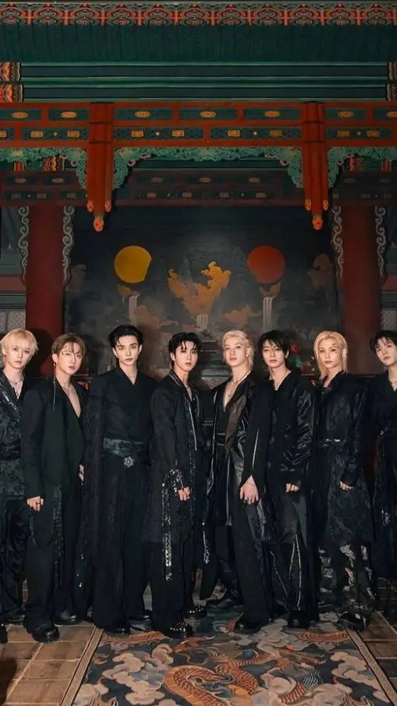 ai character: Skz ( dioses ) background