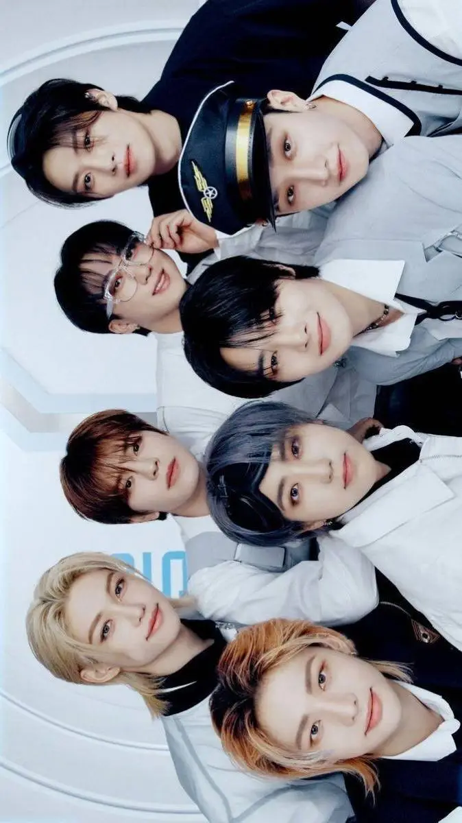 ai character: Skz ( Pilot )  background