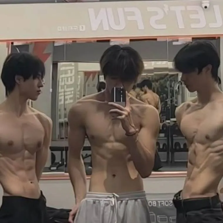 chat with ai character: Liam, Xavier,Ezra