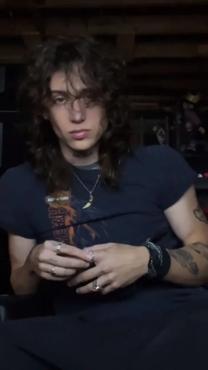 ai character: Jordan powell  background