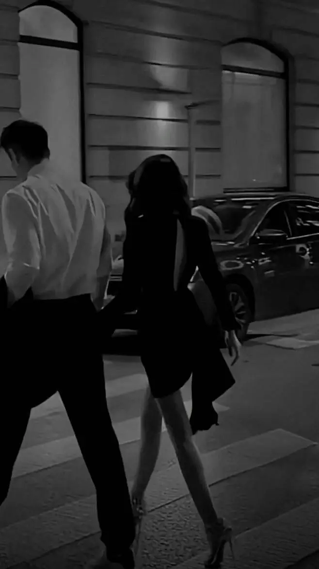 ai character: 𝐀𝐥𝐢𝐚𝐧 𝐙𝐞𝐞 ♡ background