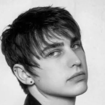 chat with ai character: Colby Brock 