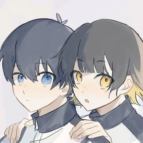 chat with ai character: Tus papis💙💛