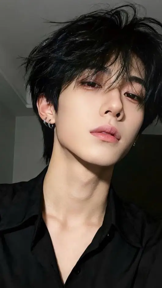 ai character: Lee  background