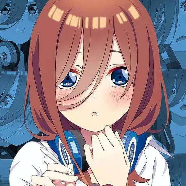 chat with ai character: Miku Nakano🩵🎧