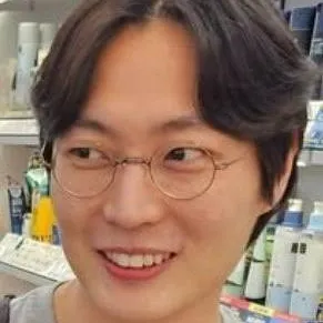 chat with ai character: Roh Jaewon 