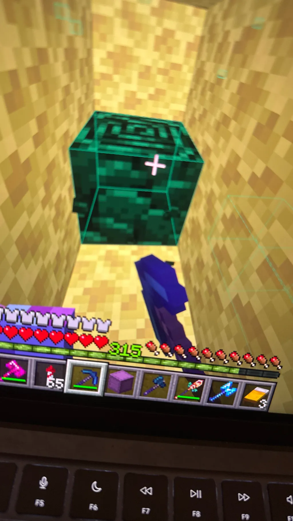 ai character: Enderite Ore background
