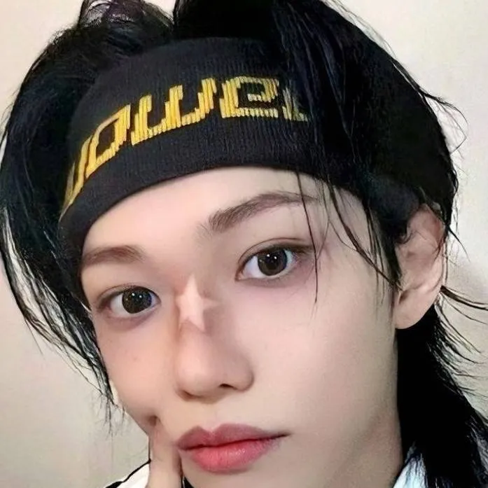 chat with ai character: ¡🐥𝘍𝘦𝘭𝘪𝘻 𝘤𝘶𝘮𝘱𝘭𝘦🐥!