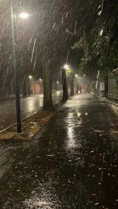 ai character: lluvia y junto^^ background