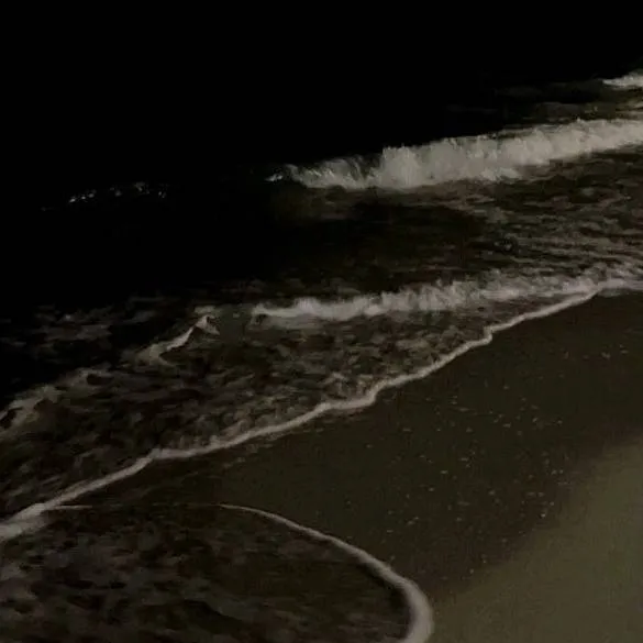 chat with ai character: aniversario^^ 