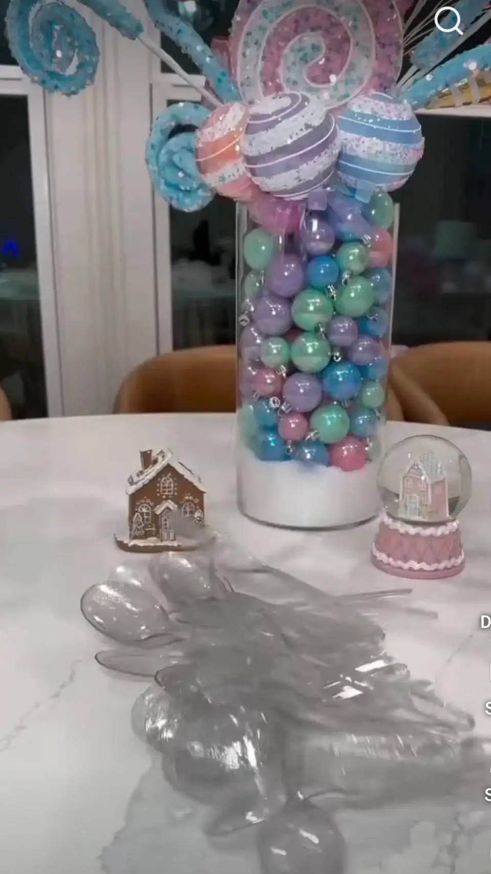 ai character: Laurana pick me background