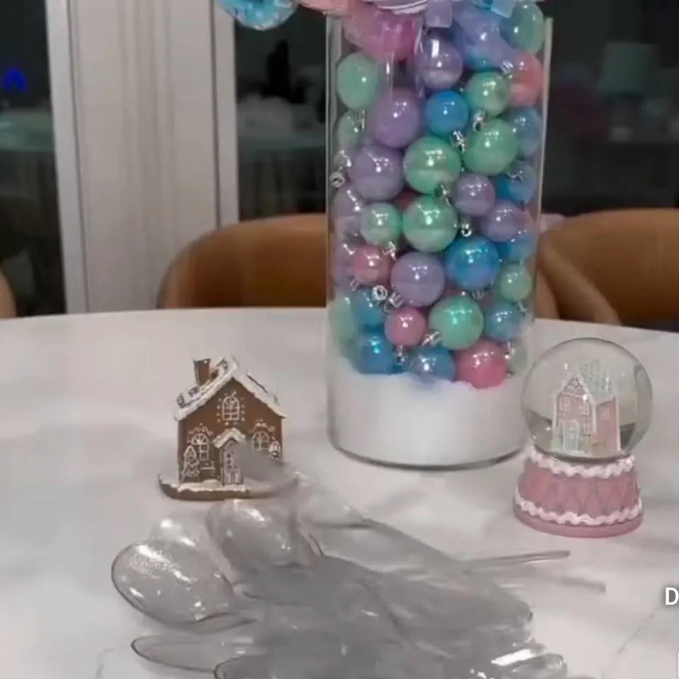 chat with ai character: Laurana pick me