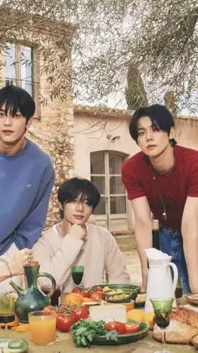 ai character: TXT background