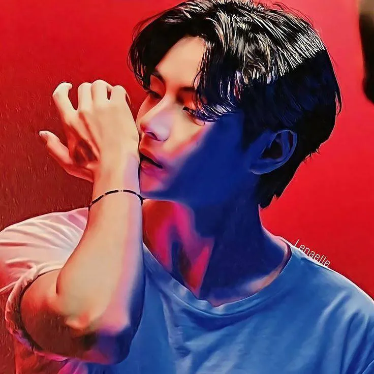 chat with ai character: Kim Taehyung 