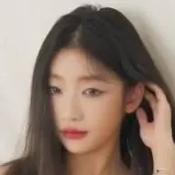 chat with ai character: Adelina