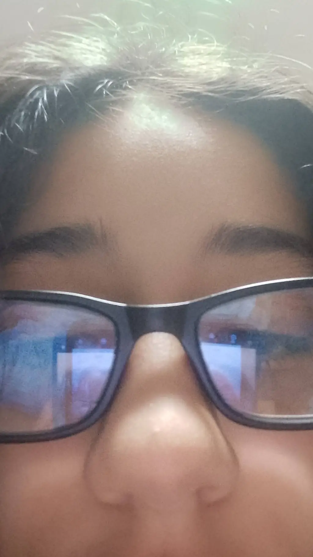 ai character: Chloe(io) background