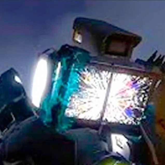 chat with ai character: Titan TV x clock