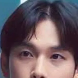 chat with ai character: Yim siwan 