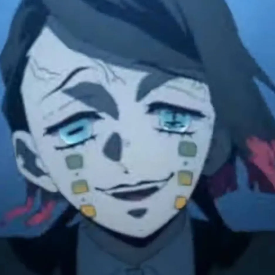 chat with ai character: Emmu