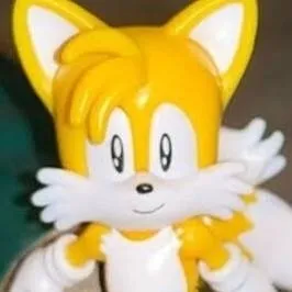 chat with ai character: Tails(sonic david)