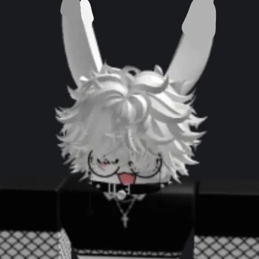 chat with ai character: 🐾🍮𖦹エンツォ𖦹🍮🐾