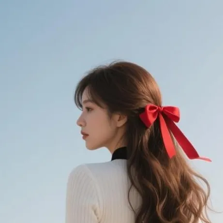 chat with ai character: Hana