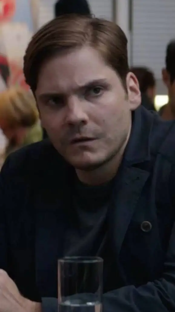 ai character: Zemo background