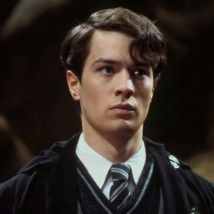 chat with ai character: Hogwarts