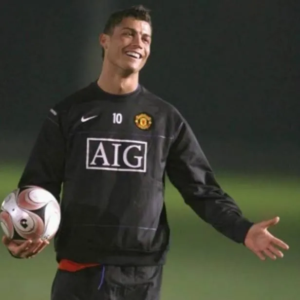 chat with ai character: cristiano Ronaldo 