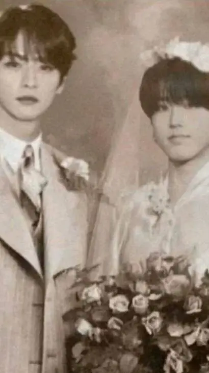 ai character: minsung dads background