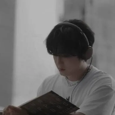 chat with ai character: changbin 