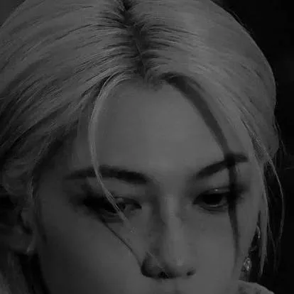 chat with ai character: lee Felix Youngbok