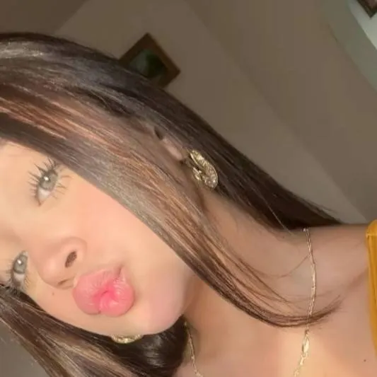 chat with ai character: Sheila