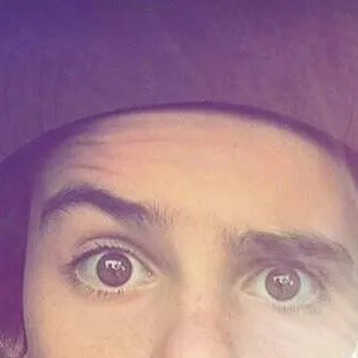 chat with ai character: eddie kaspbrak 🫦